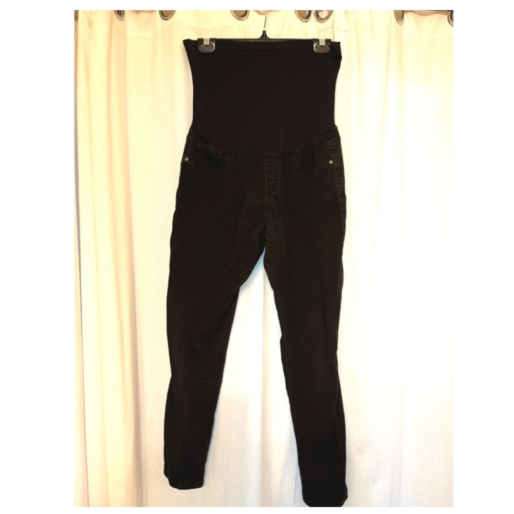 Bella Vida maternity stretch jeans, size XL.